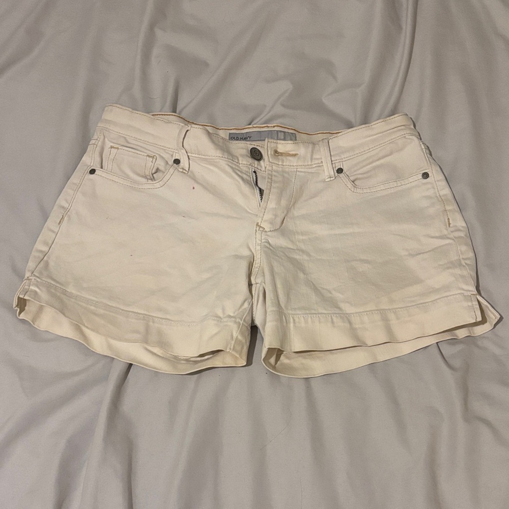 Women's Cream Shorts